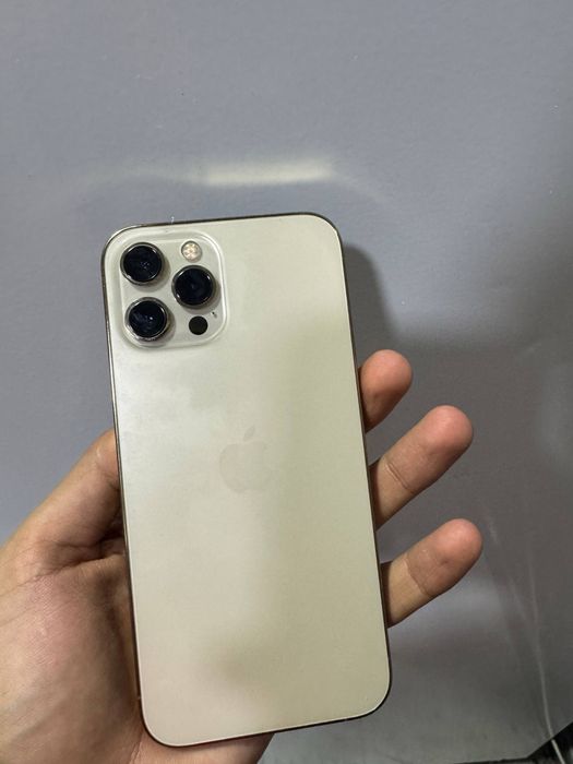 Iphone 12pro max sotiladi