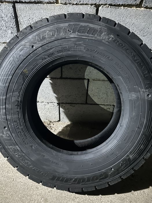 Шины в отличном в новом состояний ,
