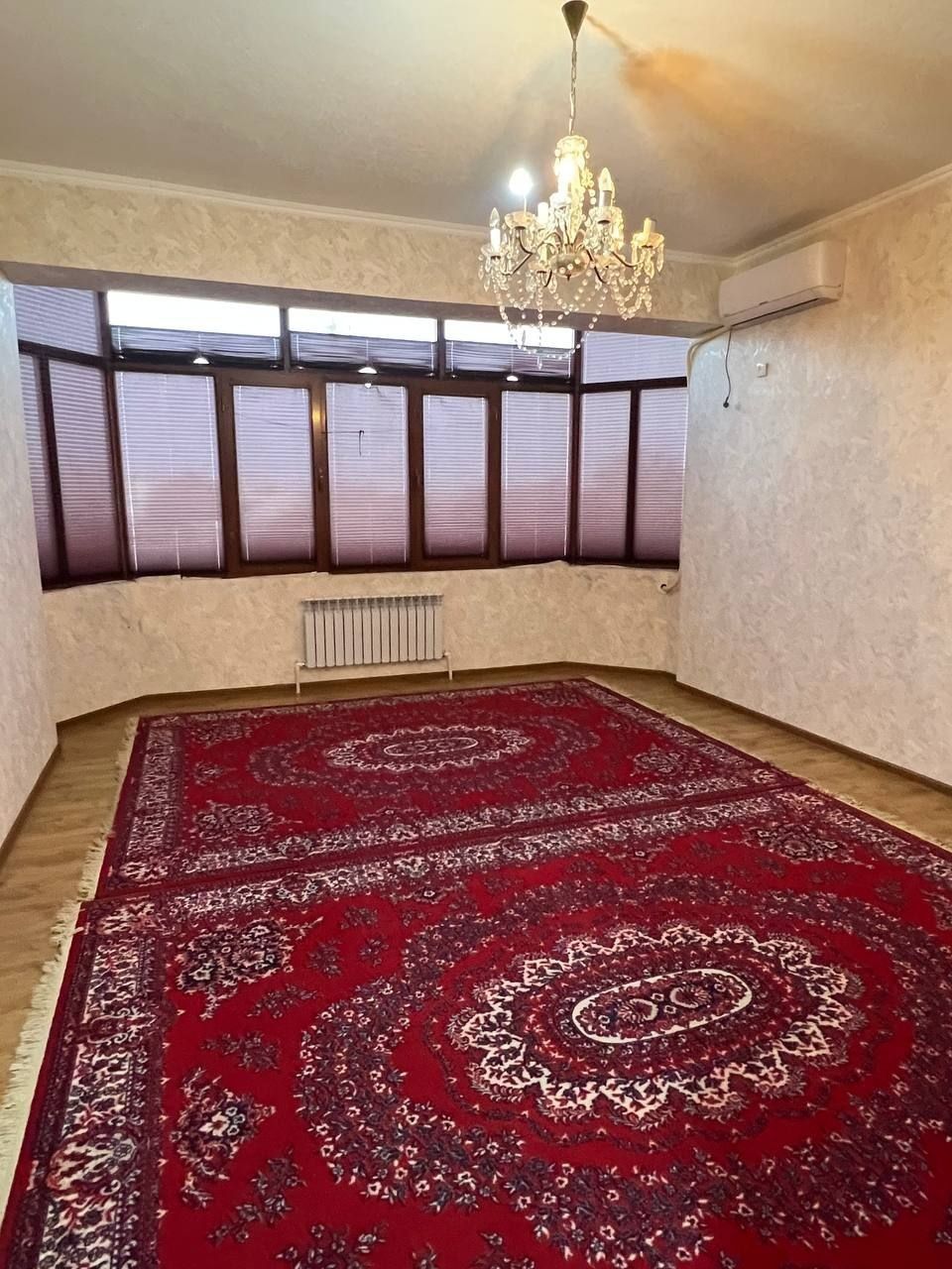 Стадион кучада янги курилган домларда 2хонали кв срочна ижарага берила