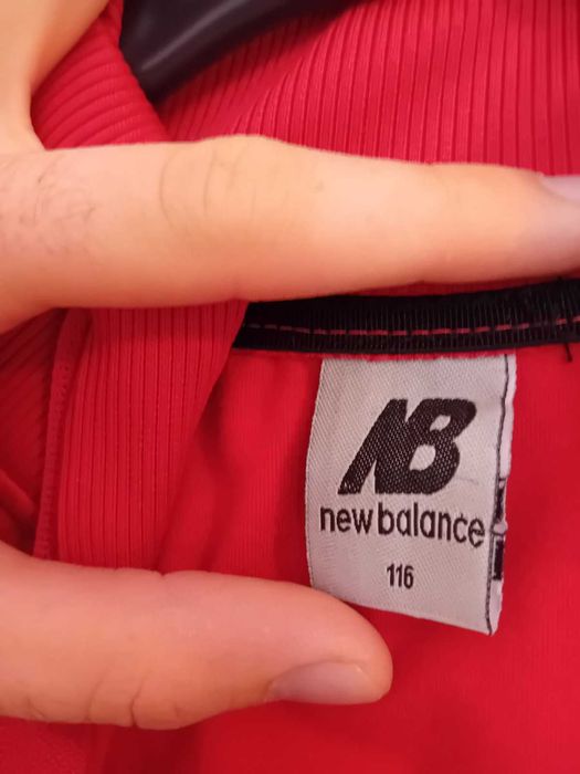 Оригинално детско горнище на Ливърпул - размер 116