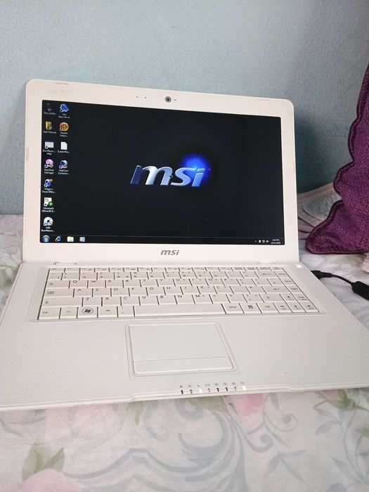 Laptop notebook MSI X410 slim alb functional