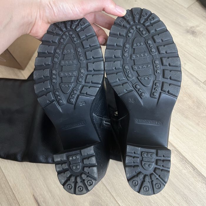 Кожени ботуши с ток