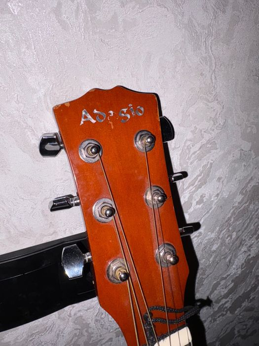 Гитара состояние хорошое нет проблем