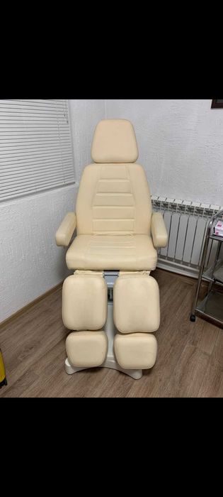 Кресло Кушетка с гидравлическим подъемом.