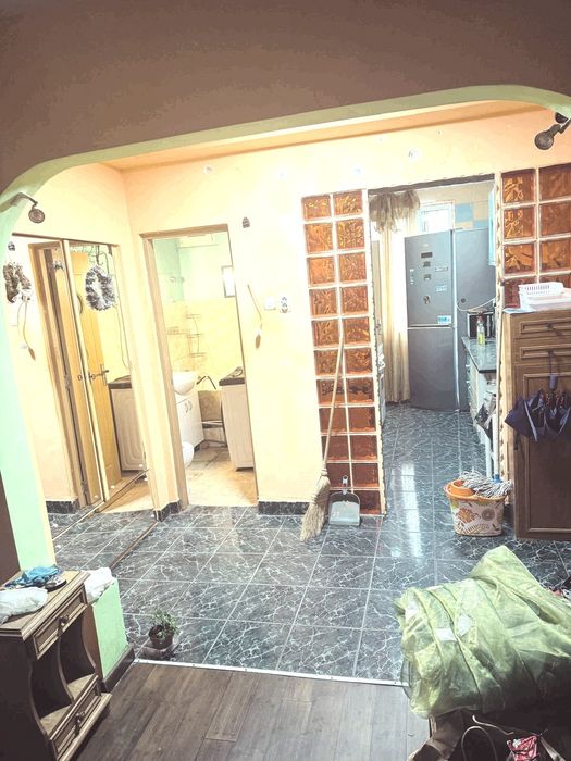 Apartament de închiriat cu 3 camere în Brad jud Hd