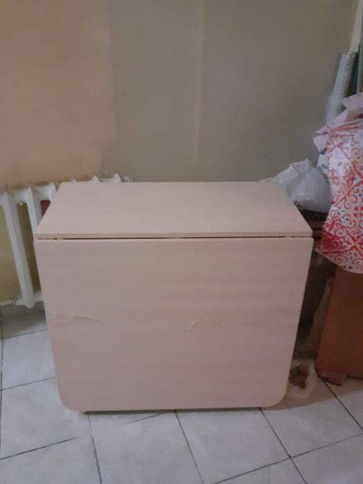 Продам книжный стол