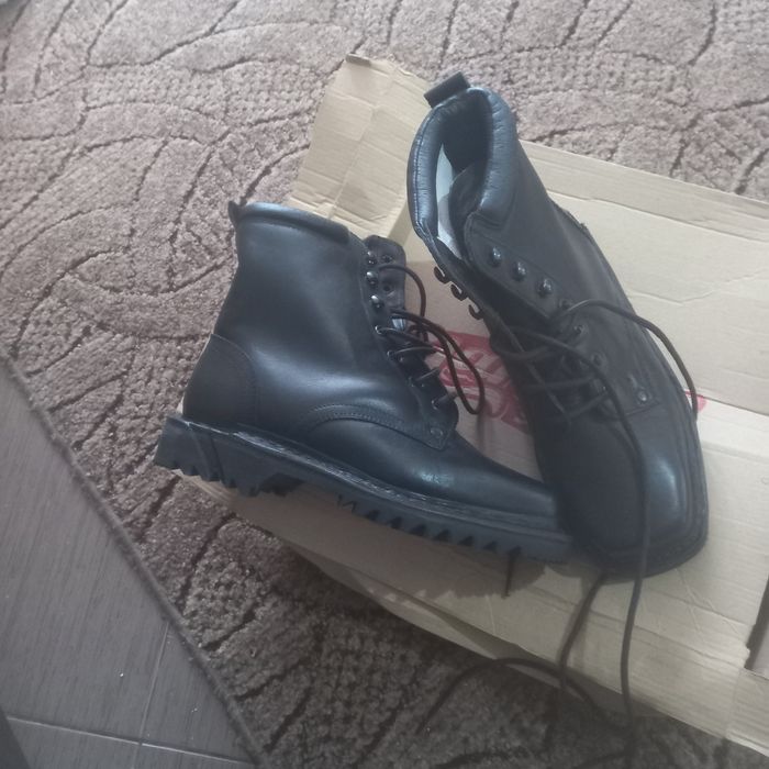 Ghete din piele naturala