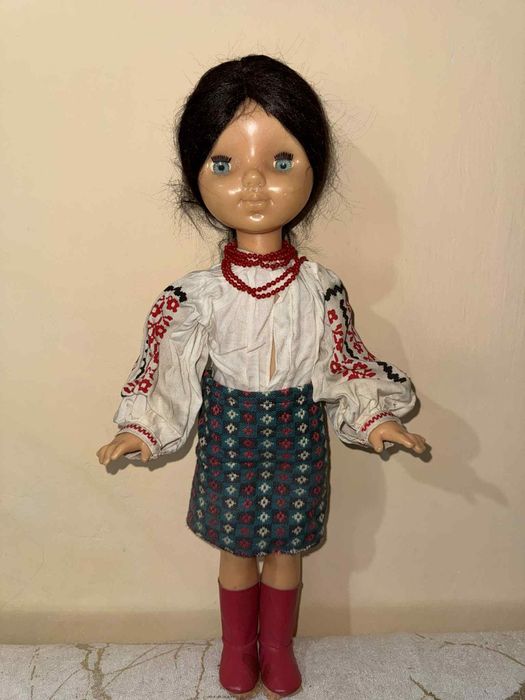 Старинна кукла за колекционери