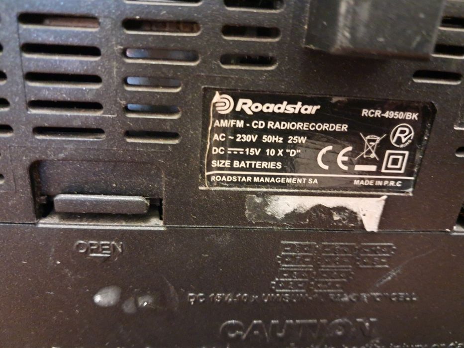 Roadstar radio casetofon si cd.