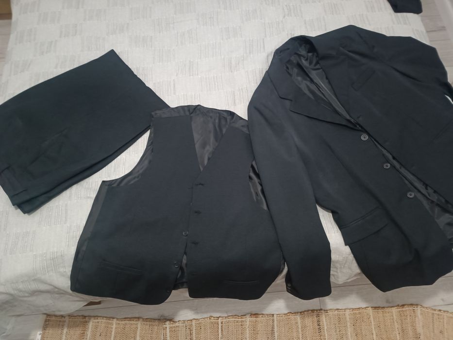 Costum clasic negru