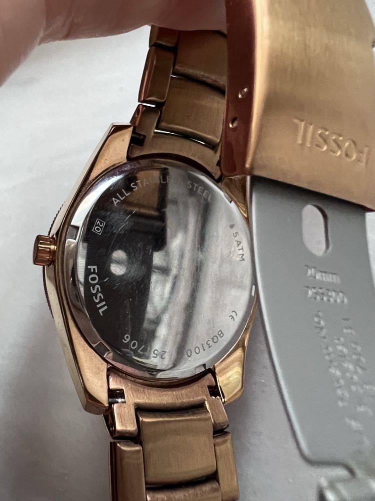Дамски часовник Fossil