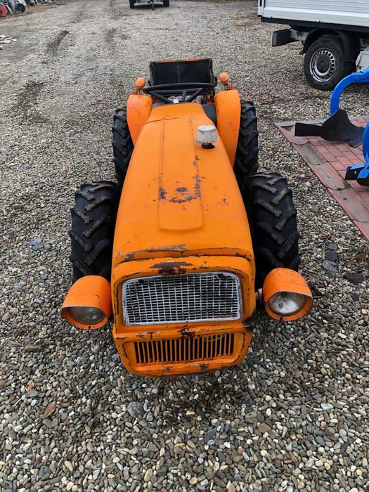 Tractoraș 4x4 FIAT recent adus