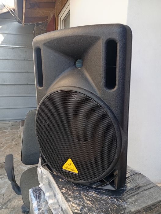 Професионална колона BEHRINGER B-210 с Bluetooth