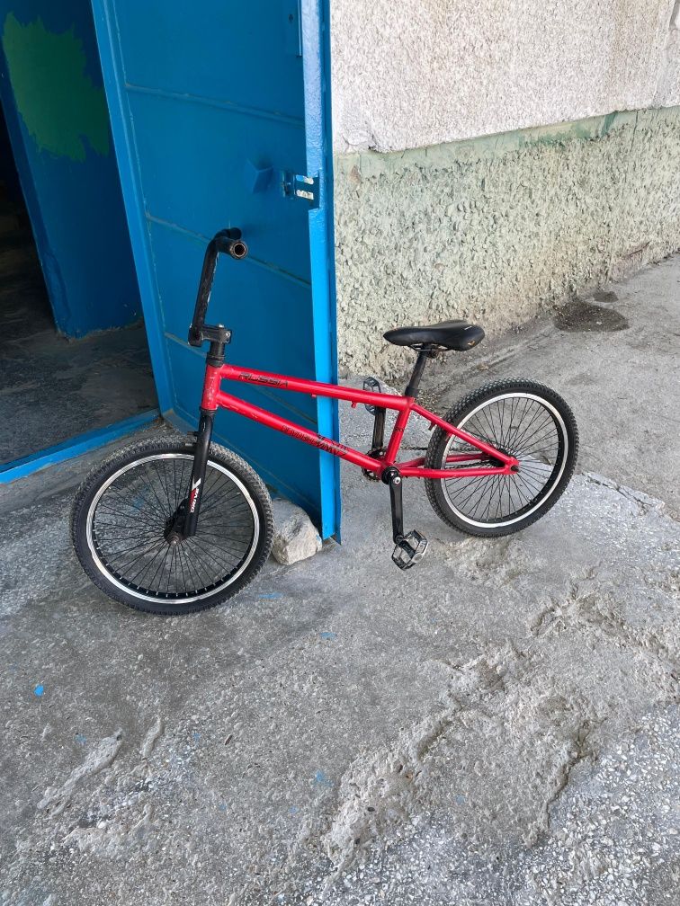 Продается велосипед BMX в отличном состоянии.