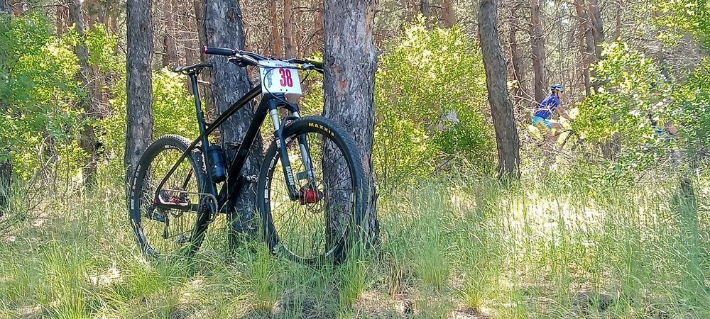 Велосипед Haro 27.5 под кросс кантри гонки