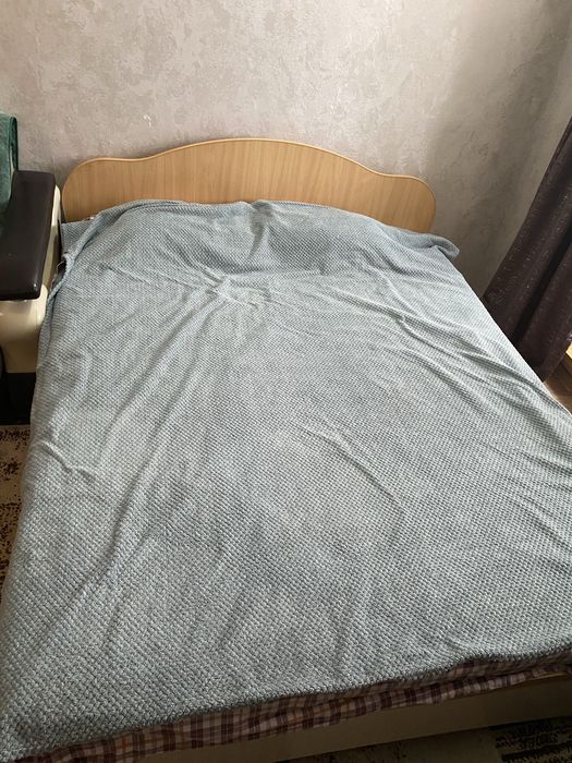 Продаю кровать двуспалка 160*200