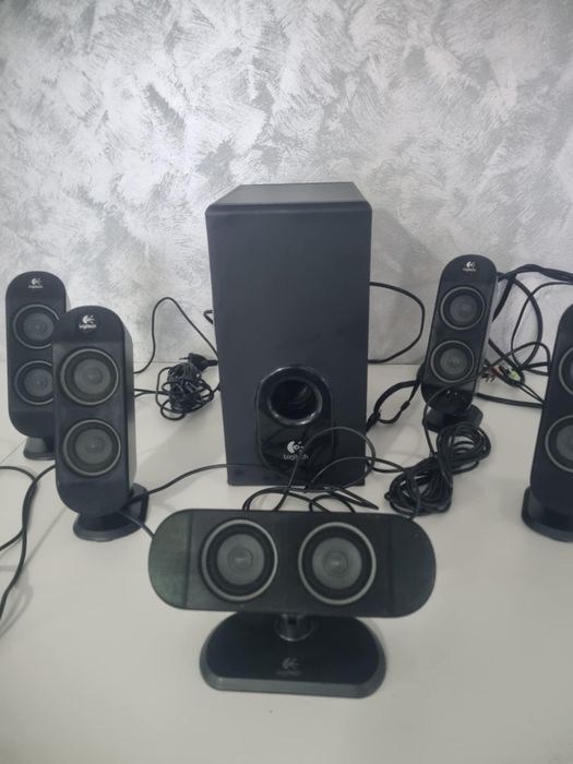 Vând boxe logitech x530