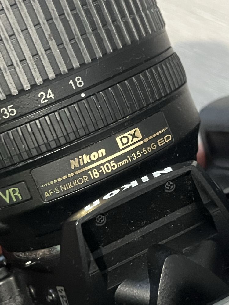 Aparat foto Nikon D90