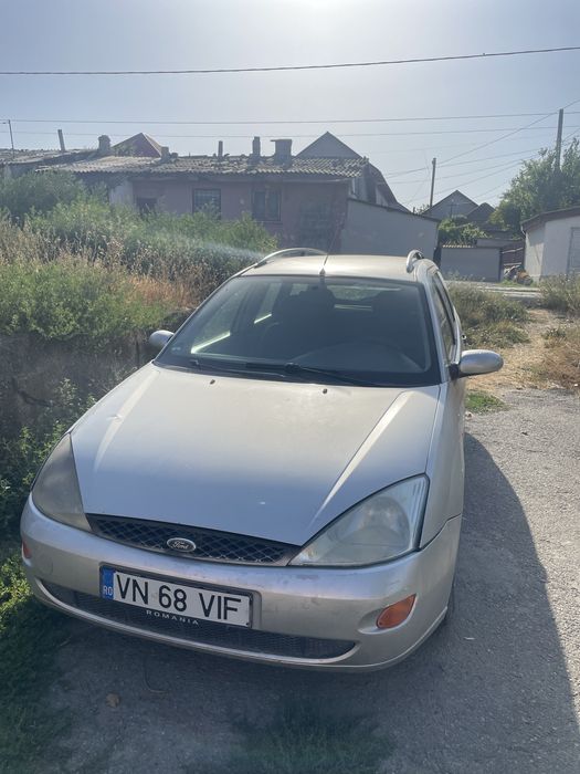 Vând ford focus!!