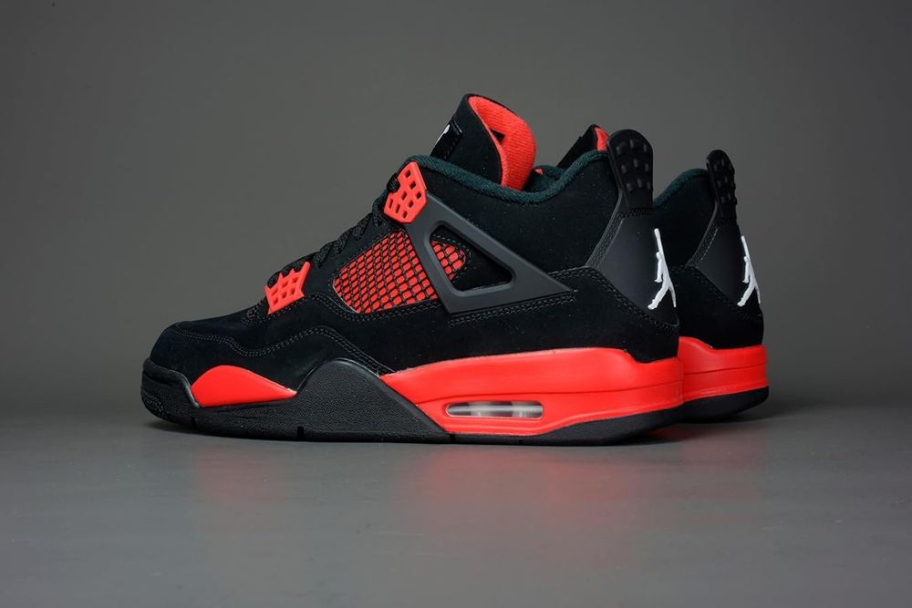Jordan 4 Retro "Red Thunder"