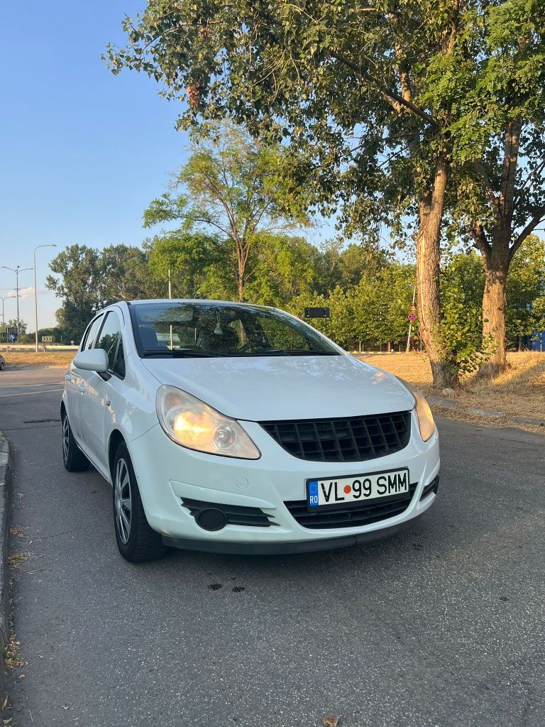 Opel corsa D 2008