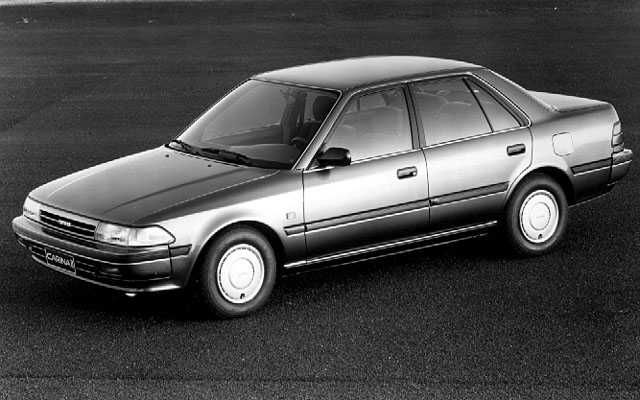 Фара  левая Тайота Карина 2 1988/ Toyota Carina 2 1992гг