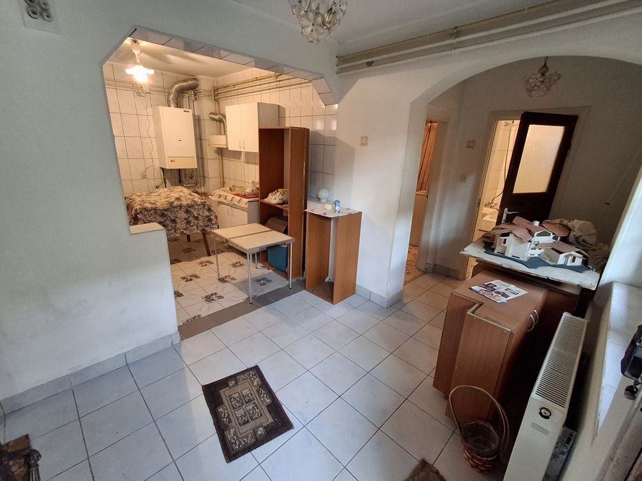 Casa cartier Sălaj, sector 5.