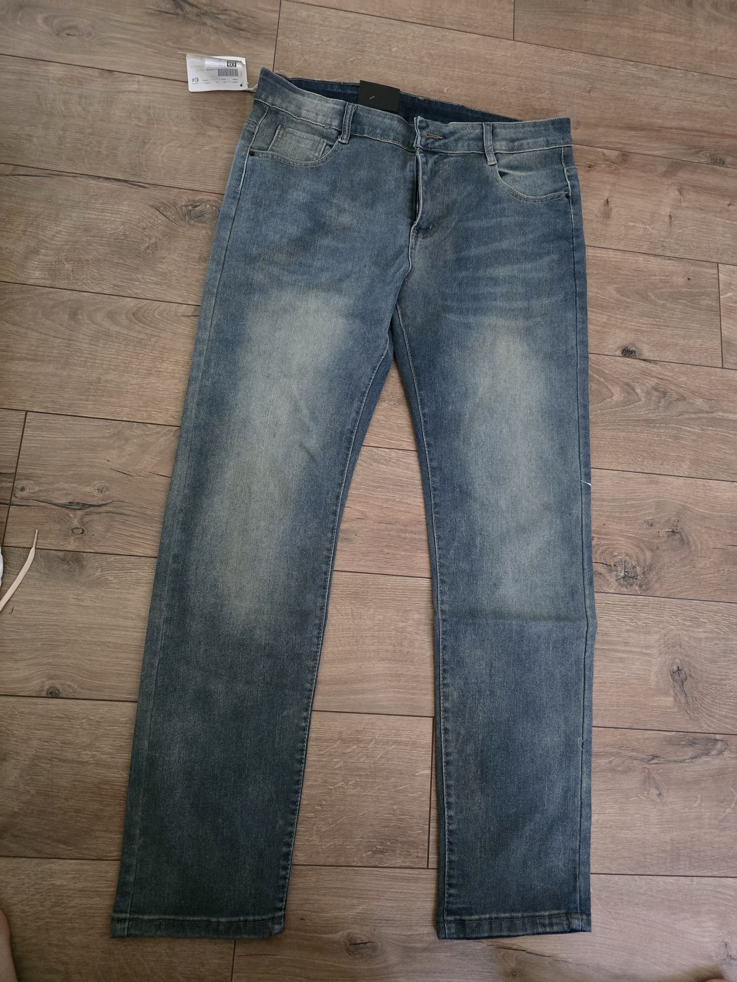 Blugi YSL model nou