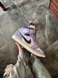 Jordan 1 mid purple noi