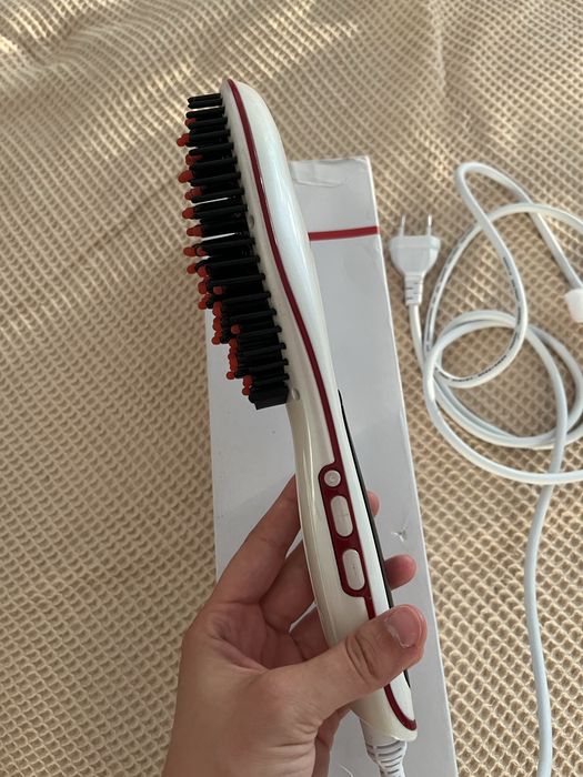 Perie de indreptat parul