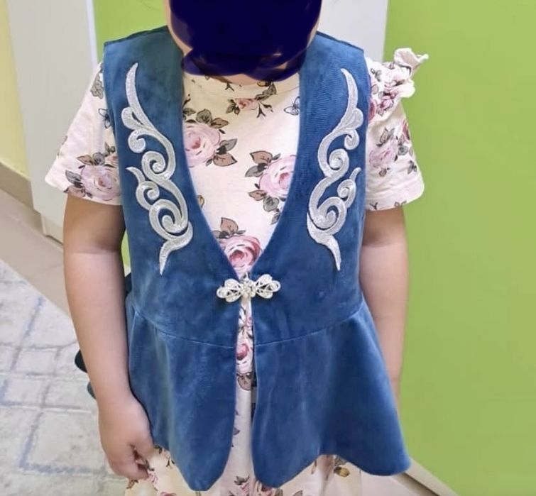 продам кажекей для девочки