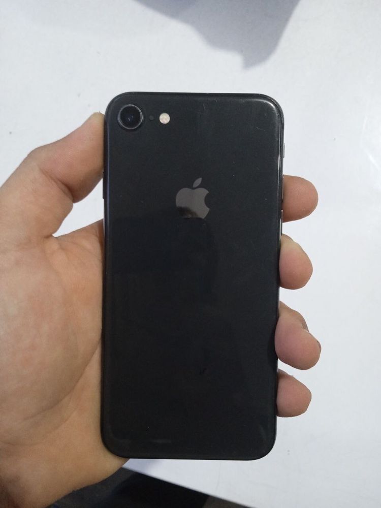 Iphone 8 ideal xotirasi 64gb