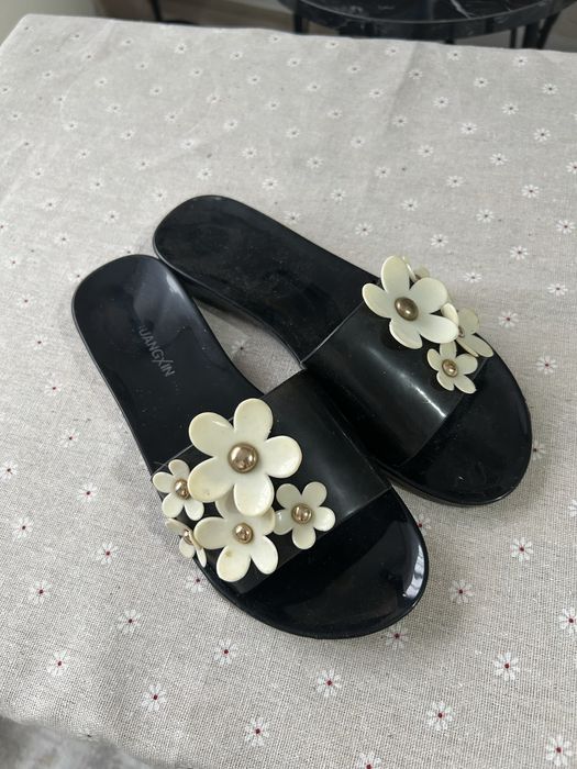 Продаются шлепки