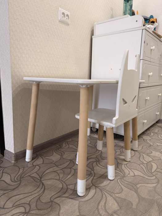 Продам детский стол-стульчик