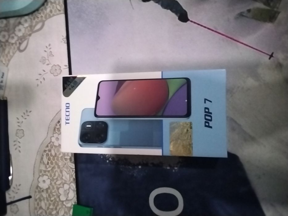 Techno телефон         .