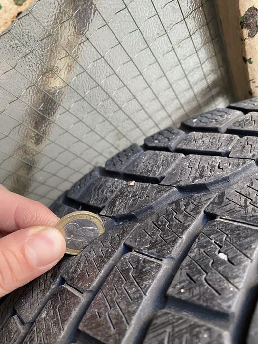 Гуми michelin semperit с джанти 16 цола 205 60 16 свалени от мерцедес