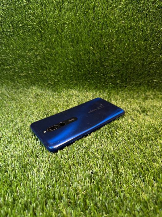 Redmi 8 sotiladi dastavka bor