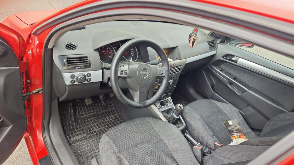 Opel Astra  h 1.7