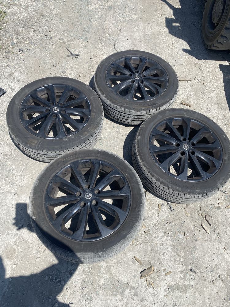 джанти с гуми 18 5х114.3 нисан