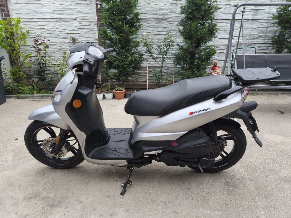 Scuter Peugeot 49 cc 4t
