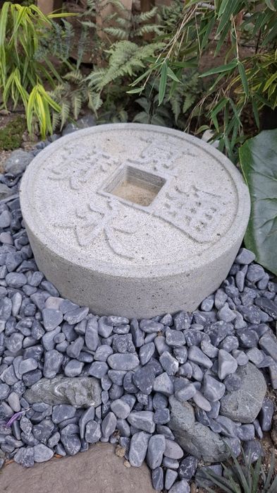 Vas din piatra pentru fantana japoneza