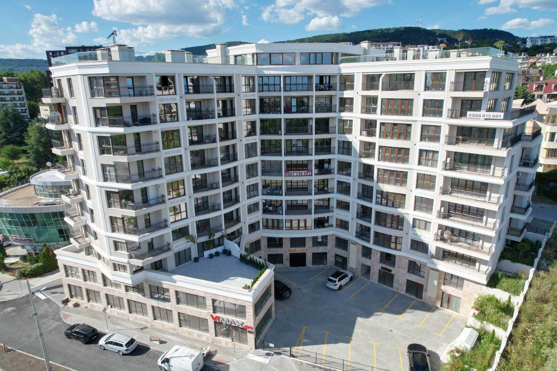Двустаен обзаведен В MGA Палас - €199,000