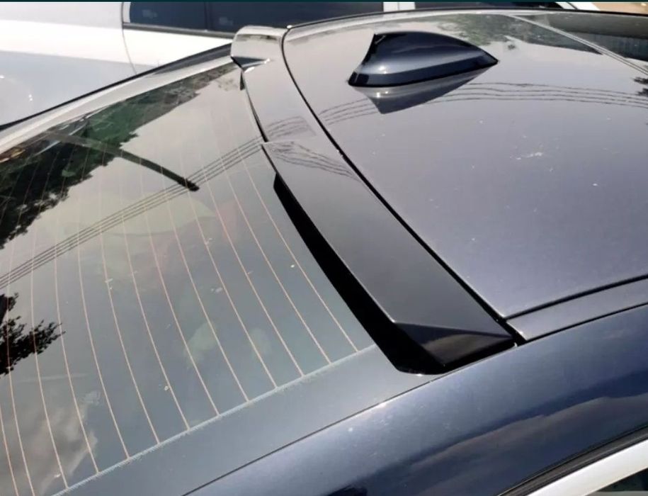 Eleron lip spoiler luneta BMW Seria 5 F10 model M4 vopsit negru lucios