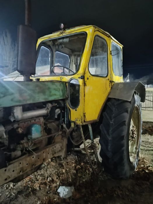 Продам трактор притцеп екі тонна жагыдайы жаксы жүріп тұр
