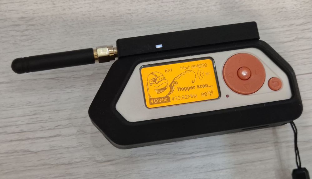 комбо модуль для flipper zero (cc1101 + esp32 + nrf24 + bmi160)