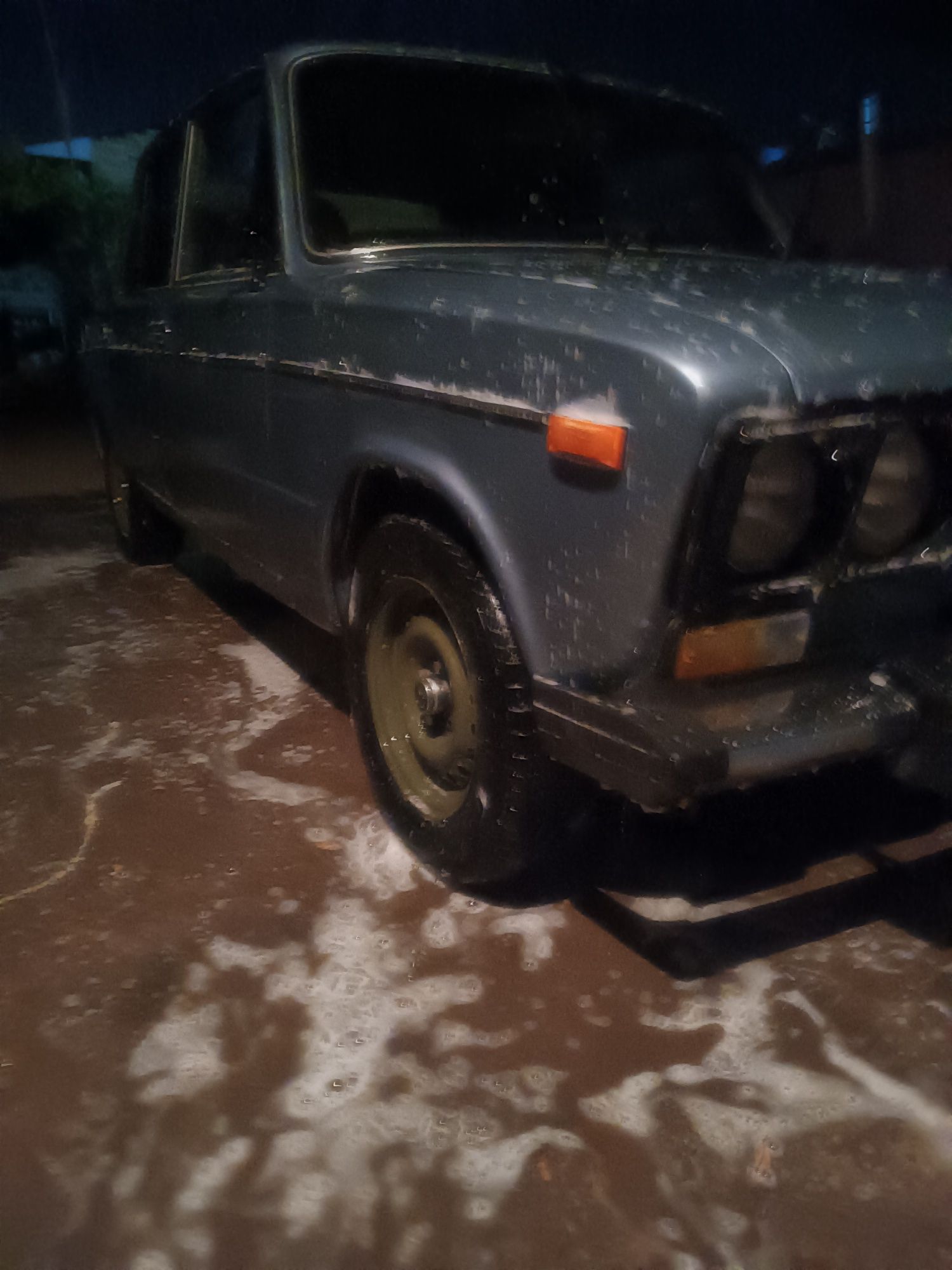 2106 vaz sotiladi narxni kelshamiz