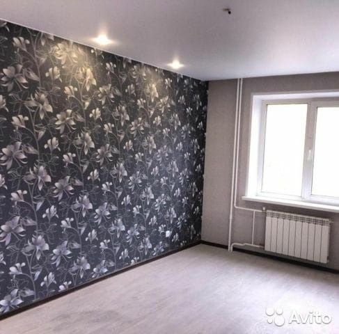 Клеем обой без швов