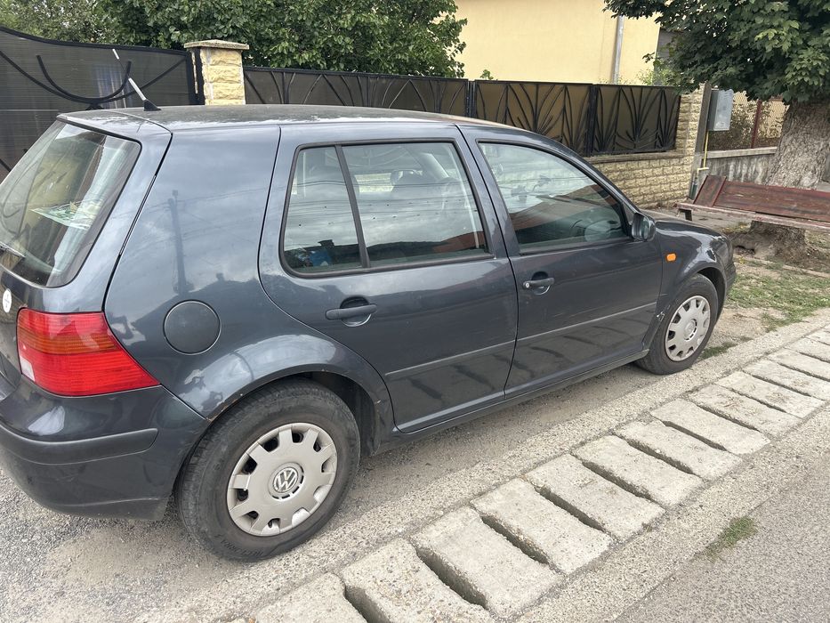Volkswagen Golf 4