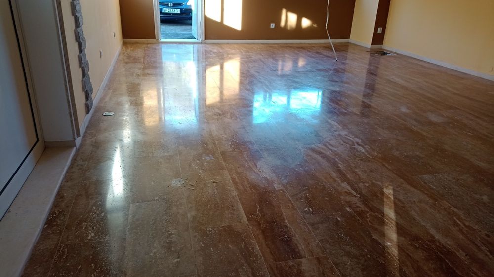 Шлайфане и полиране на захабени настилки