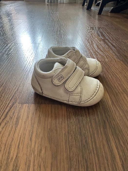 Буйка, боси обувки за прохождане ,18 номер. 11,7см стелка.